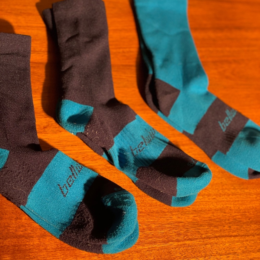 Bellwether Cycling / Running Compression Socks S/M - image 3